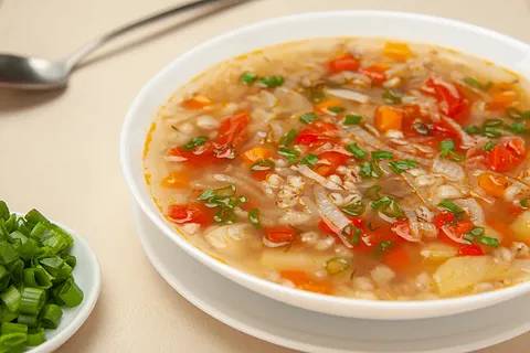 Картофельный (овощной) суп с перловкой